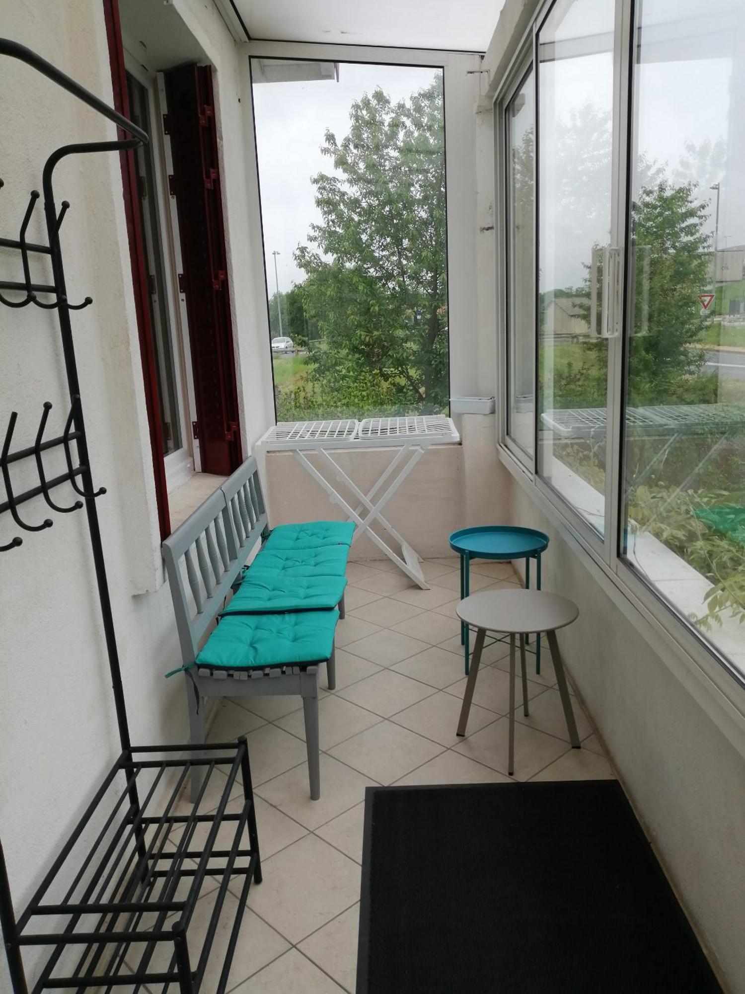 Gite Pavillon Kifadonfe 3 Ch Avec Cour Et Jardin Clos Villa Saint-Germain-Lembron Kültér fotó